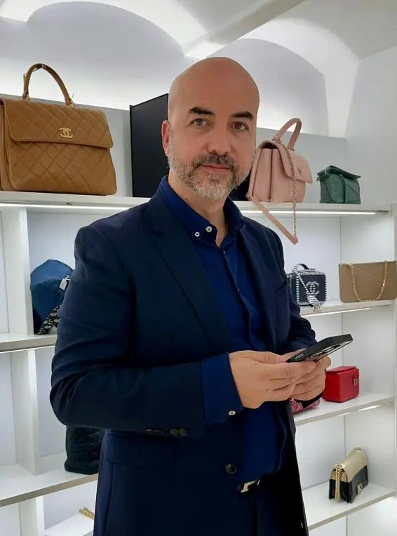 PopAuctioon en La Vanguardia: la nueva era de las subastas de lujo sostenibles1